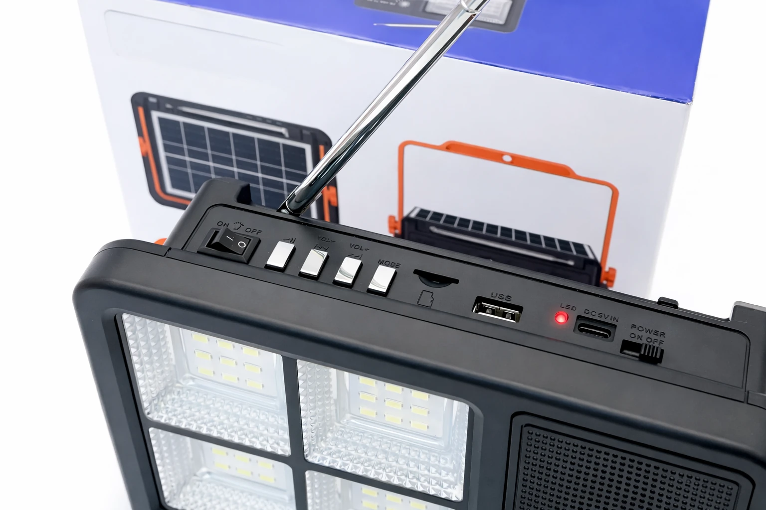 Radio Portátil FM con Linterna LED Recargable XB-918 - Vinant.cl
